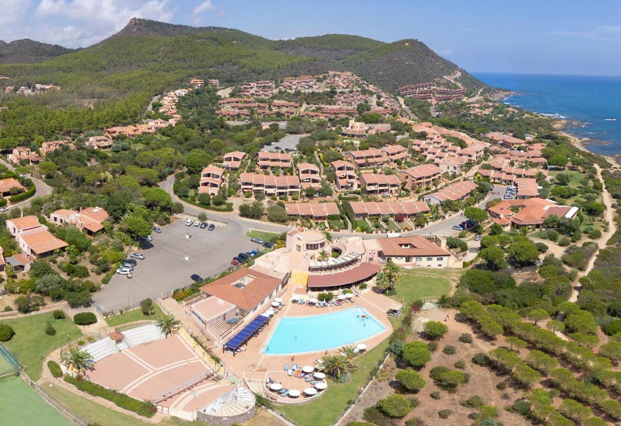 Residence Il Borgo Di Porto Corallo Villaputzu Bagian luar foto