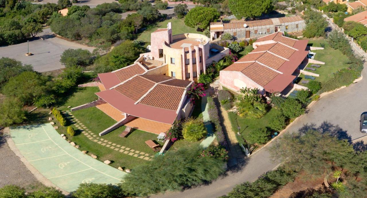 Residence Il Borgo Di Porto Corallo Villaputzu Bagian luar foto