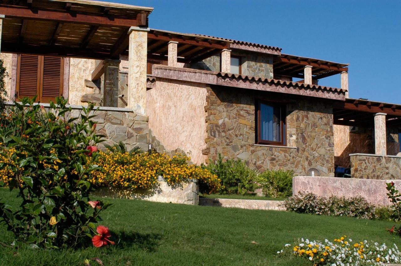 Residence Il Borgo Di Porto Corallo Villaputzu Bagian luar foto
