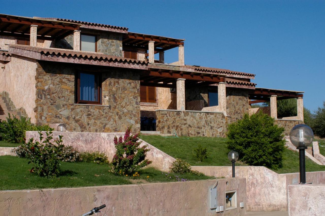 Residence Il Borgo Di Porto Corallo Villaputzu Bagian luar foto