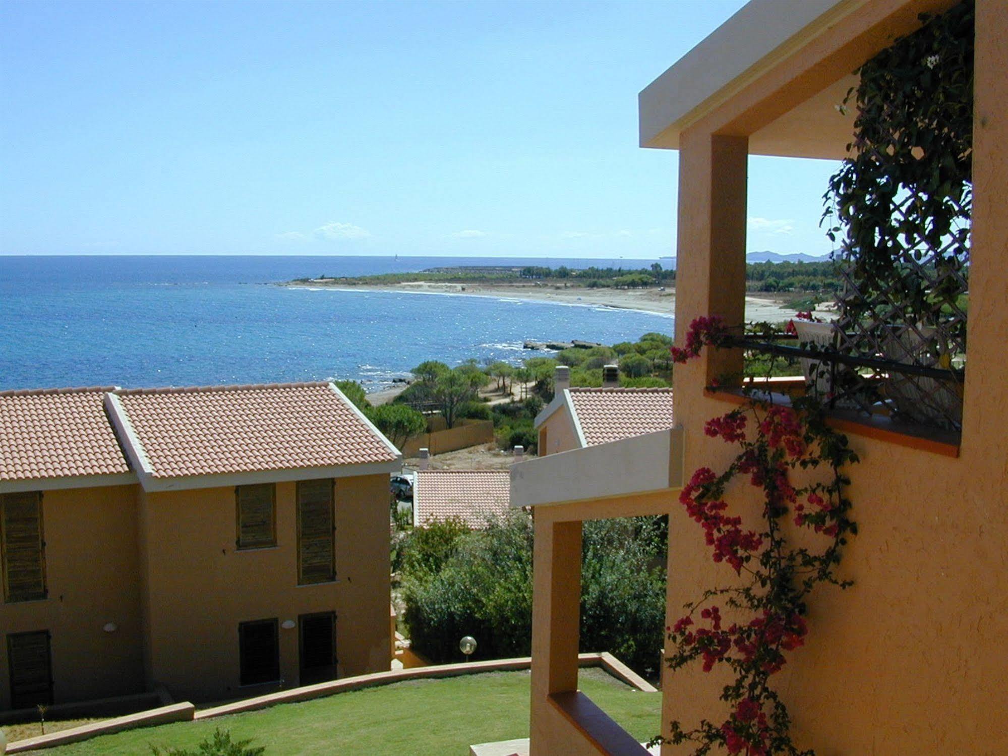 Residence Il Borgo Di Porto Corallo Villaputzu Bagian luar foto